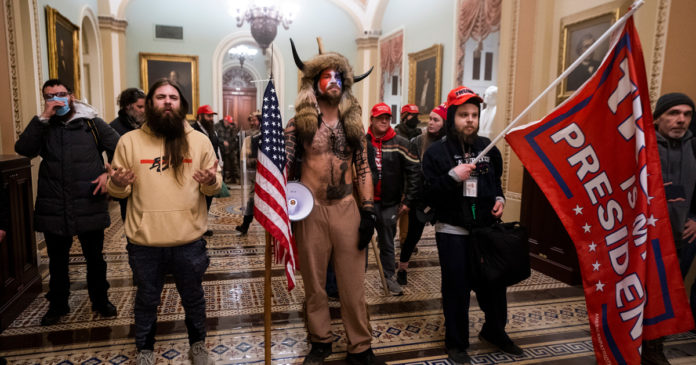 Trump-graba-una-canción-con-los-presos-del-asalto-al-Capitolio