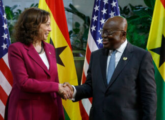 Vicepresidenta Harris promete ayuda e inversiones a Ghana