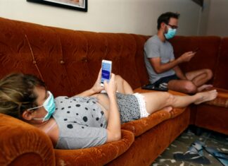 Recomiendan resguardarse por el incendio en Wissioming, Filadelfia