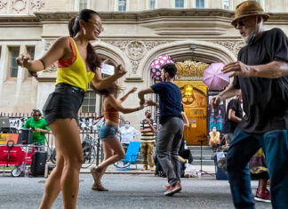 La cultura latina se une en Nueva York por una financiación más equitativa