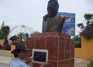 Tito Puente, el «rey de la música latina», habría cumplido mañana 100 años