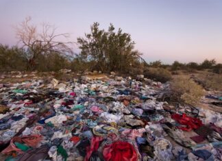Colorado adopta plan para combatir la contaminación en áreas de fuerte presencia latina
