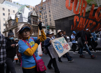 Latinos protagonizan la marcha por el Día del Trabajo en Nueva York