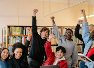 Denver crea “espacios de descompresión” para estudiantes aún estresados por la pandemia