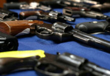 Filadelfia responsabiliza a tiendas de armas en litigio por compras ilegales gun