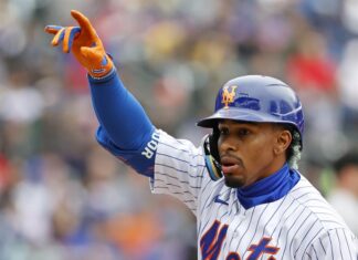 El puertorriqueño Lindor pega jonrón y levanta a los Mets en el duelo ante los Filis