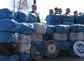 Incautan 411 kilos de cocaína y detienen a 3 contrabandistas