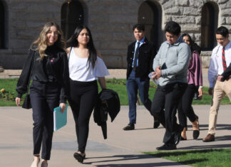 Legisladores demócratas presentan un proyecto de ley para los «soñadores documentados»