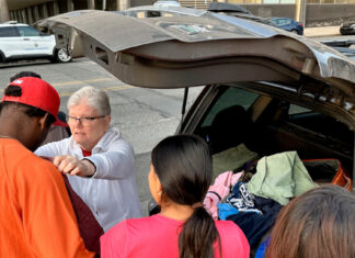 Llegan más migrantes a Filadelfia buscando asilo