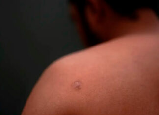 Los solicitantes de asilo pasan de la alegría a la angustia ante las nuevas normas en EE. UU.