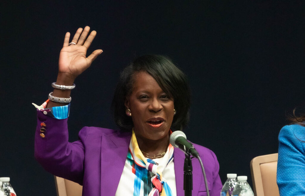 Durante el foro "Filadelfia Decide" en Esperanza. 10 abril 2023. Impacto/Satff