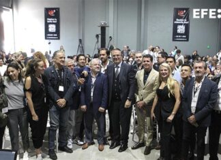 México convoca a reunión de compatriotas en Florida para confrontar posturas antimigrantes