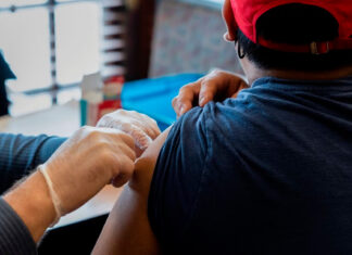 ¿Qué impacto tendrá para los latinos en EE. UU. el fin de la emergencia sanitaria por COVID-19?