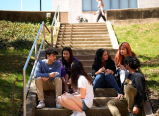 To improve kids’ mental health, some schools start later