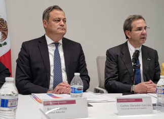 Embajador mexicano visita Filadelfia