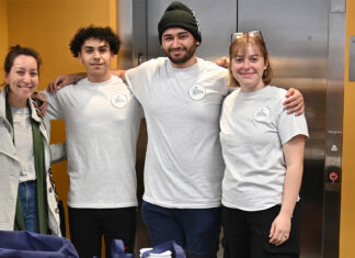 Salir a votar en masa, y que tal si unidos