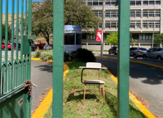 Estudiantes hispanos buscan en PR el sueño americano