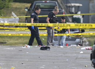 Tiroteos del fin de semana dejan al menos 6 muertos y entre ellas un policía estatal de PA