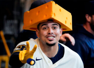 Adames regresa con Cerveceros, menos de 2 semanas después de pelotazo en la cabeza