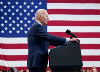 Biden mantiene la boca cerrada sobre la acusación a Trump