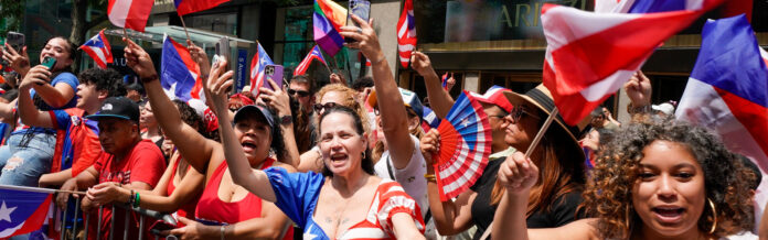 Los-puertorriqueños-celebran-con-alegría-y-música-su-tradicional-desfile-en-Nueva-York