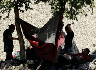 New study says high housing costs, low income push Californians into homelessness