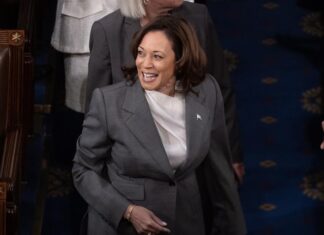 Kamala Harris intenta movilizar el voto latino con discurso centrado en la economía