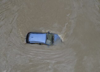 Al menos cuatro muertos y tres desaparecidos por inundaciones en Pensilvania