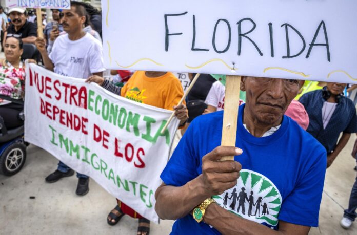 Los inmigrantes de Florida dicen "no" a la SB1718 y que los dejen vivir en paz y trabajar