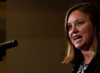 Acusan a 5 Testigos de Jehová de abuso sexual contra menores en Pensilvania