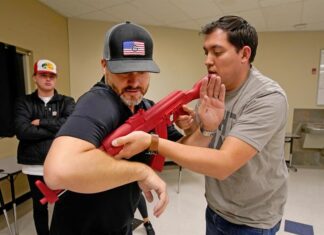 El vínculo de tiroteos y problemas mentales: Una falacia que indigna a psiquiatras en EE. UU.