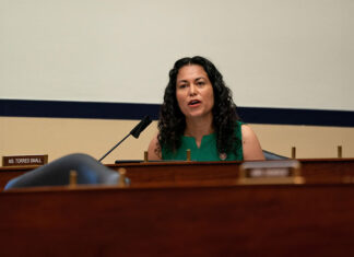 El Senado confirma a Xochitl Torres como la primera latina subsecretaria de Agricultura