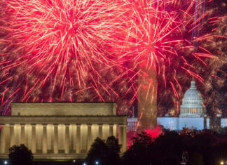 Fiestas, golf y abucheos forman parte de celebraciones del 4 de julio de presidentes de EE. UU.