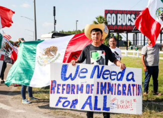 Grupos defensores de los derechos civiles demandan a Florida por nueva ley de inmigración