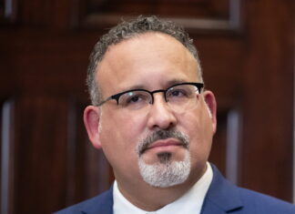 Cancelan la deuda estudiantil de 804.000 personas por 39.000 millones de dólares