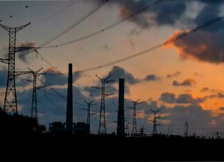 Presentan un tercer plan para reducir en un 80 % la deuda de la eléctrica de Puerto Rico