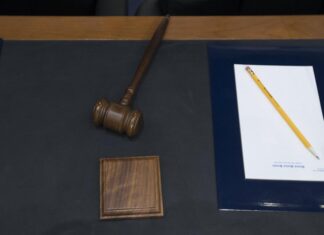 Sentenciado a 20 años de prisión hombre que atacó a tres porque creyó que eran mexicanos