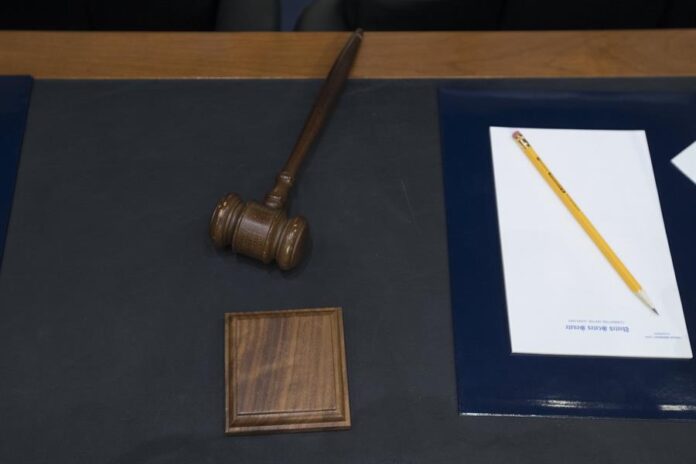 Sentenciado a 20 años de prisión hombre que atacó a tres porque creyó que eran mexicanos