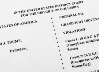 Trump acusado de intentar ilegalmente cambiar la derrota electoral de 2020