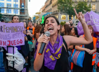 España ha condenado un beso inapropiado en el Mundial. ¿Podrá hacer frente al sexismo en el fútbol?