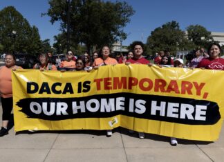 La mayoría opina que no es necesario hablar español para ser considerado hispano