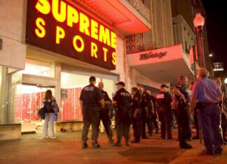 Grupos de oportunistas no relacionados con las manifestaciónes pacificas para pedir justicia por «Junito», aprovecharon para cometer saqueos en Filadelfia