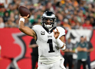 Eagles hope to get receivers going, remain unbeaten when they host division rival Commanders