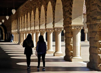 Estudio: hispanos se sienten discriminados en universidades de EE. UU. y contemplan abandonar