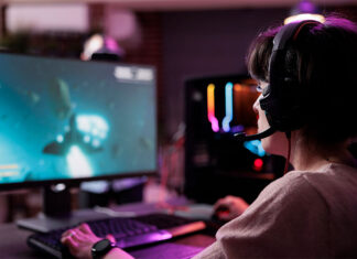 Latinos bilingües son más adeptos a las apps de streaming que los que solo hablan español