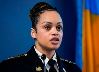 Renuncia la Comisionada de Policía de Filadelfia con expectativas sin cumplir