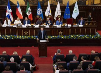 Europa debe aprender a escuchar a América y tutearla, según el copresidente de la Eurolat