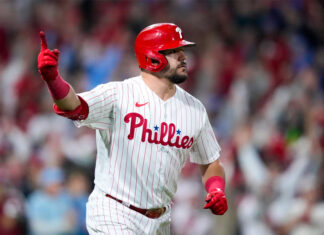 Schwarber homers twice, Turner goes deep, Phillies power past Arizona 10-0 in Game 2 of NLCS