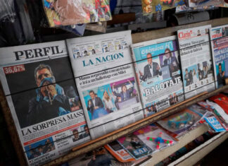 Sorpresa en primera vuelta electoral en Argentina: los escenarios que se abren para el balotaje entre Massa y Milei