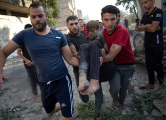 Los abarrotados hospitales de Gaza se acercan al colapso bajo amenaza de invasión terrestre israelí